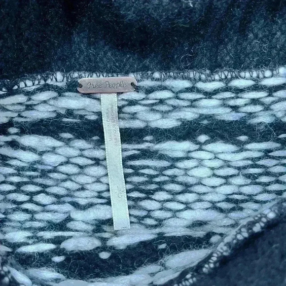 Free People snow fox fireside wool turtleneck long sweater w fitted slee… - Picture 7 of 7